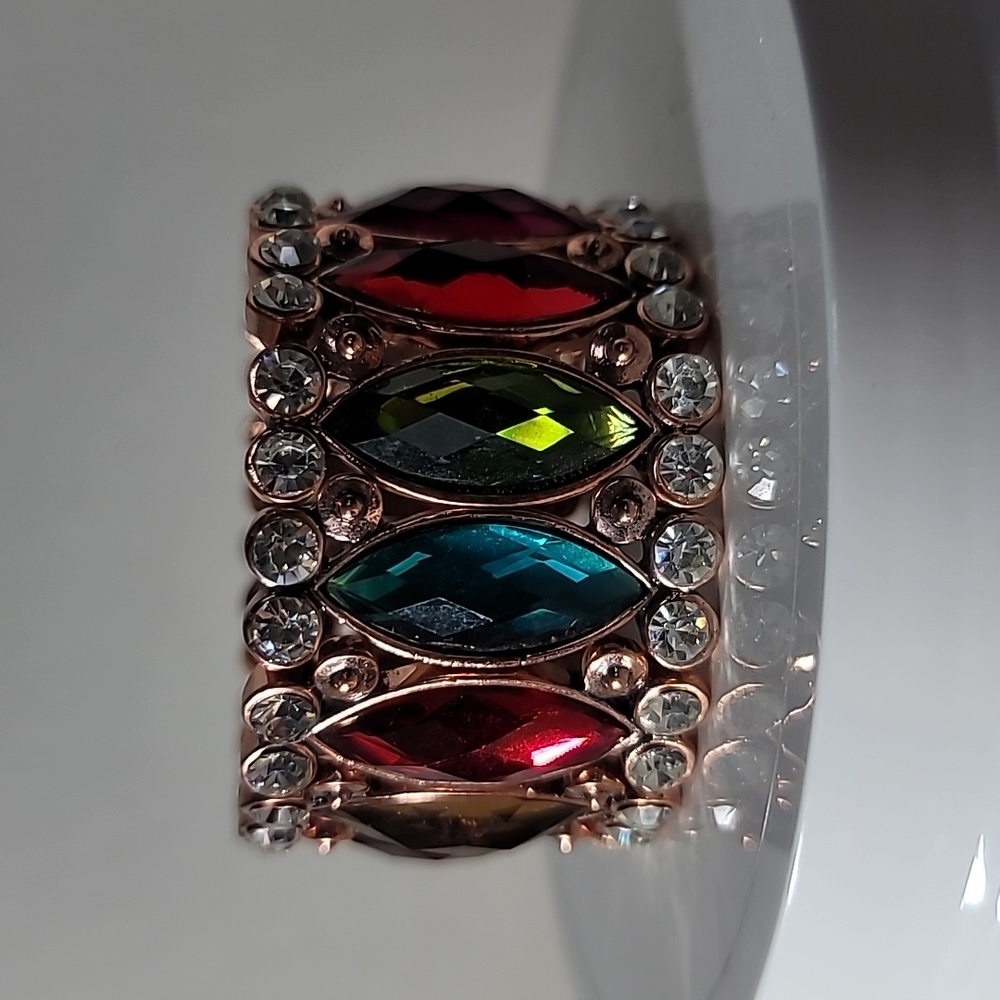 💎NWOT Jewel-Toned Stretch Bracelet💎